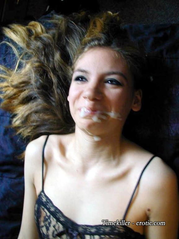 Amateurs girl loves cum shots on her face 04