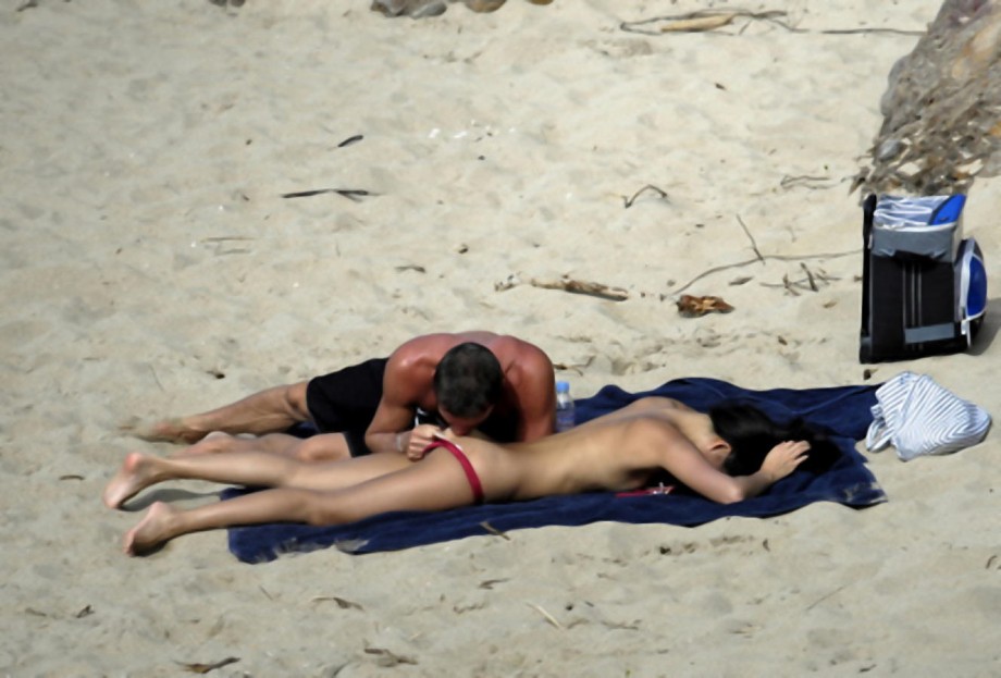 Teen on nudist beach set - young teen girl fkk