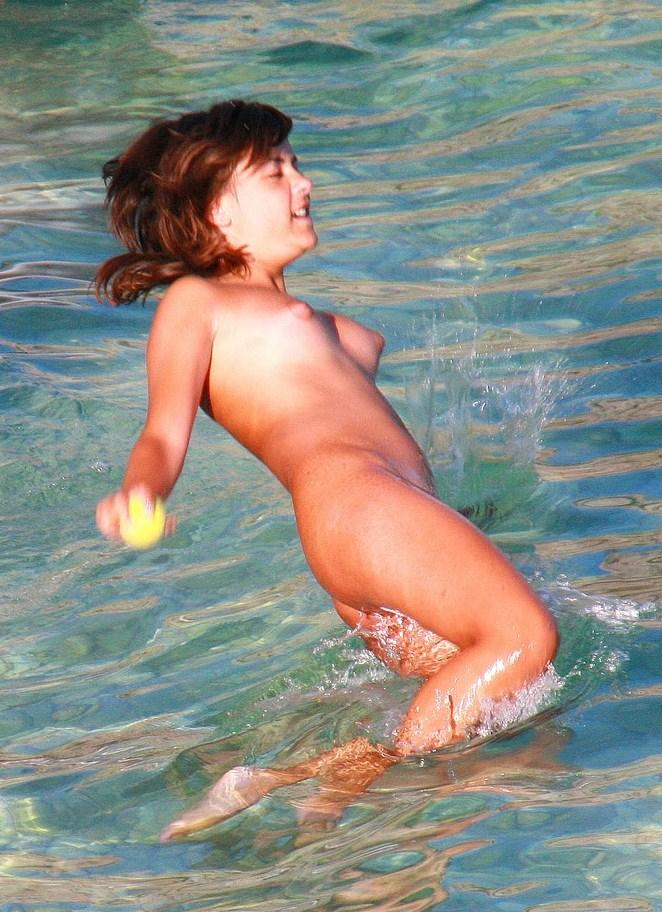 Ute teens on nudist beach set young teen girl fkk