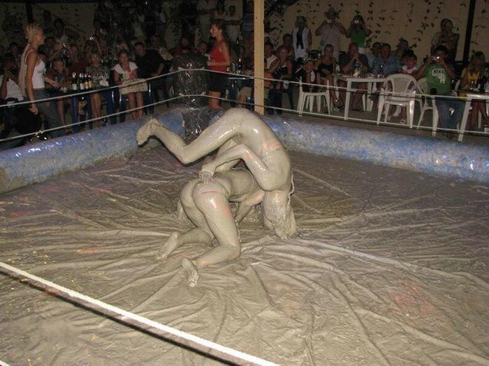 Mudwrestling girls