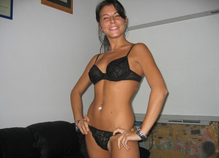 Well tanned black haired cutie 