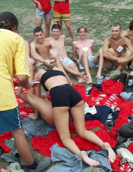 Students and their college outdoor initiations 2