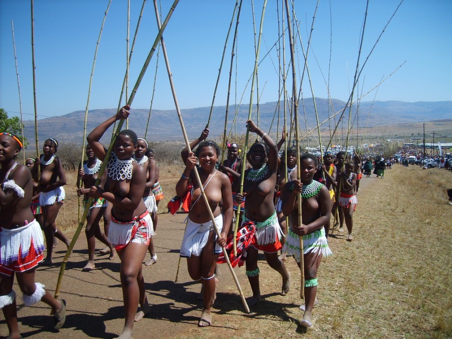 Reed dance