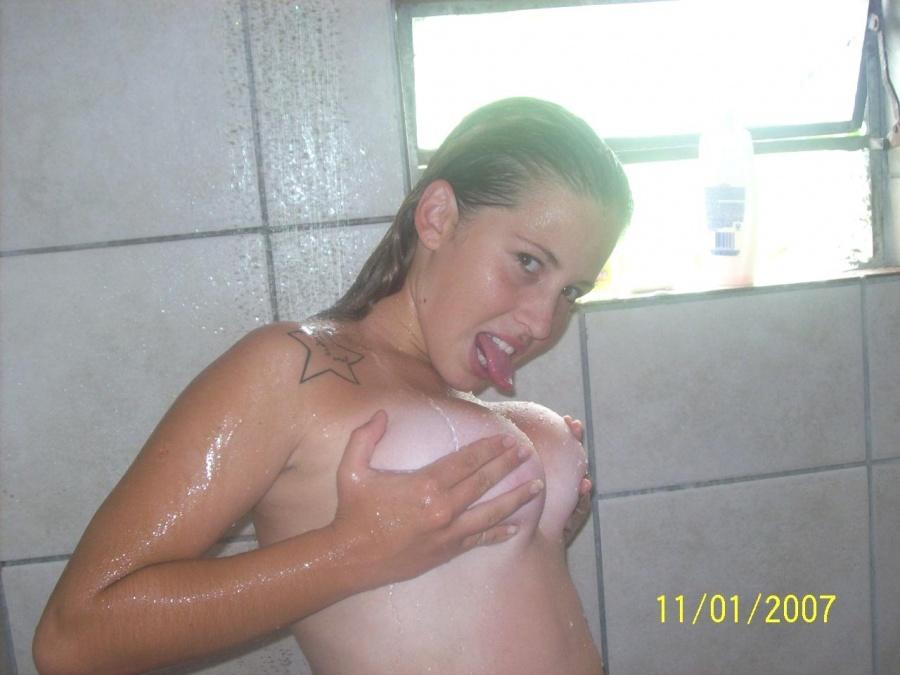 Girls in the shower 1