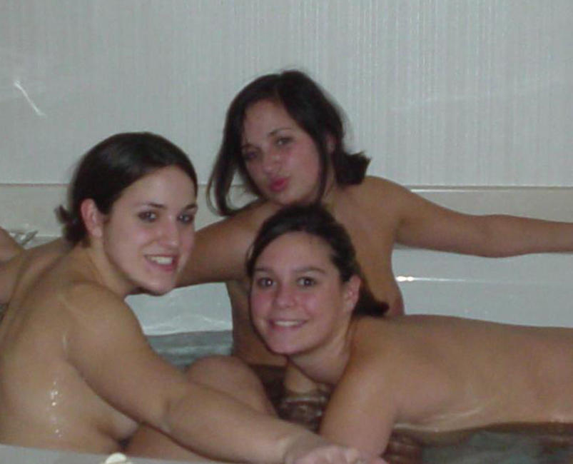 Amateurs: sharing a hot tube. part 1.