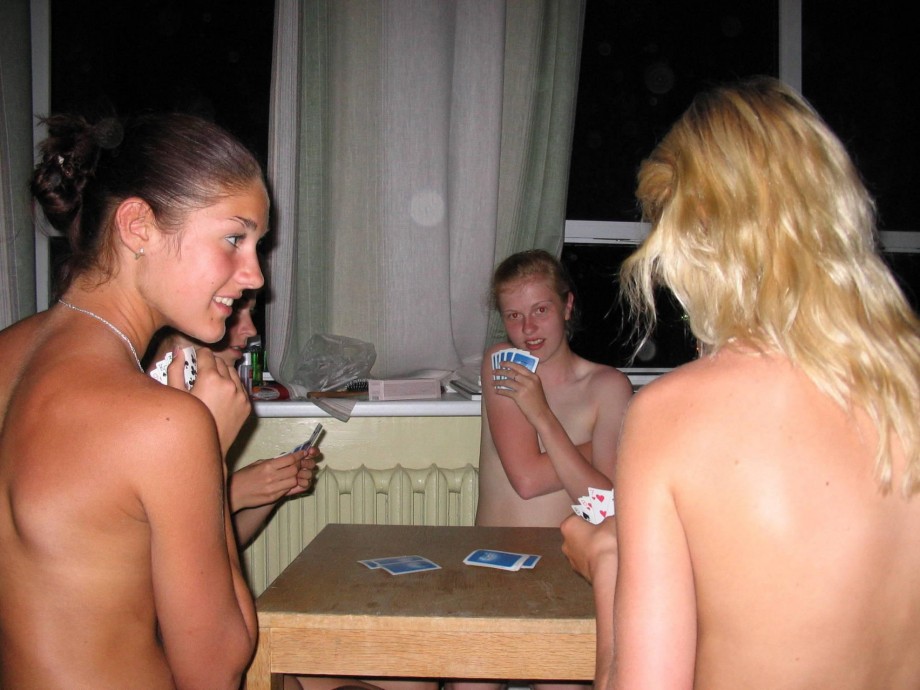 Amateurs: strip poker. part 1. 