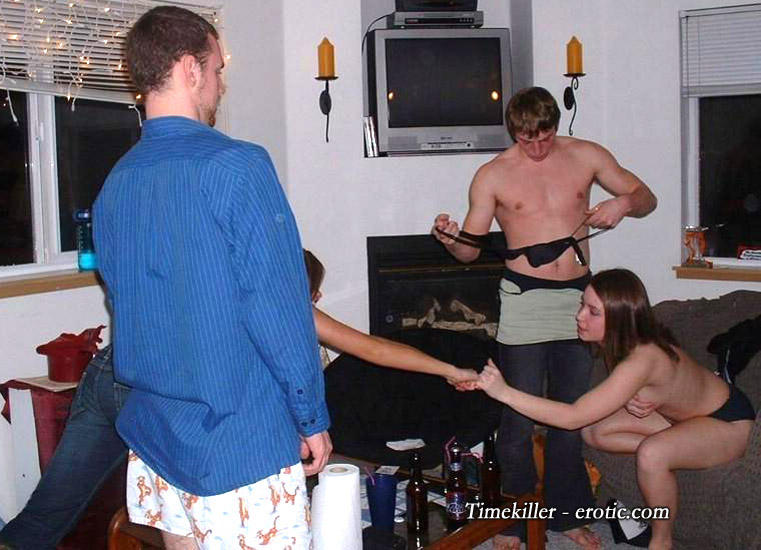 Young girls at party- drunk teenagers - amateurs pics 24
