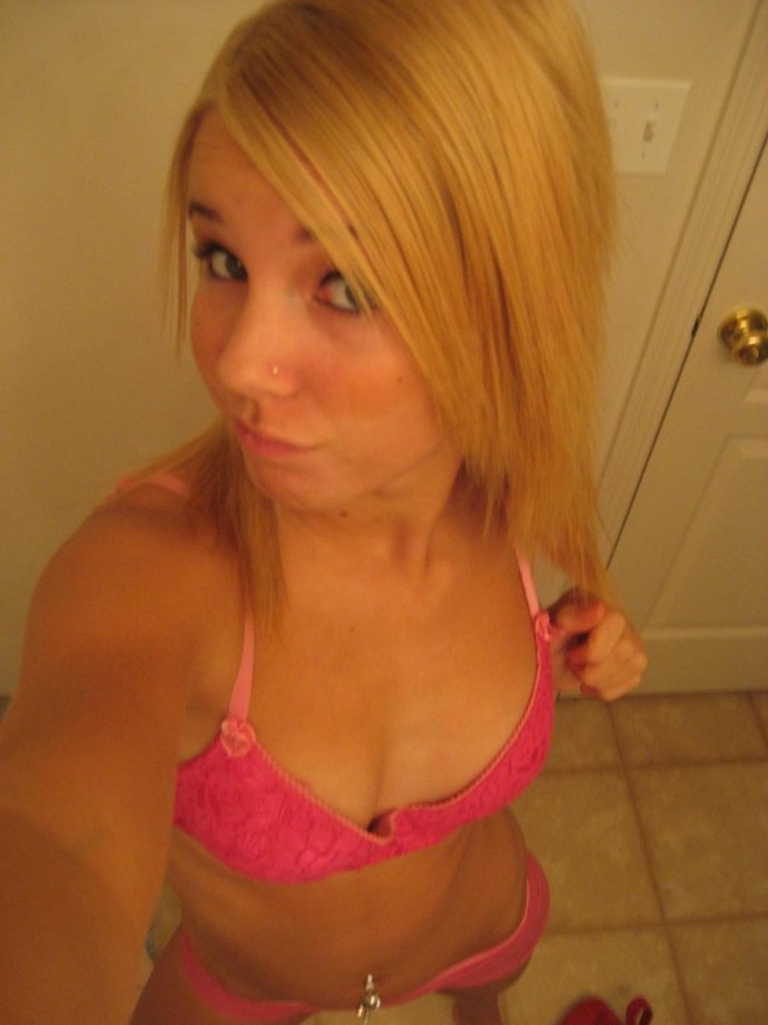 Blond greek hottie and her selfpics