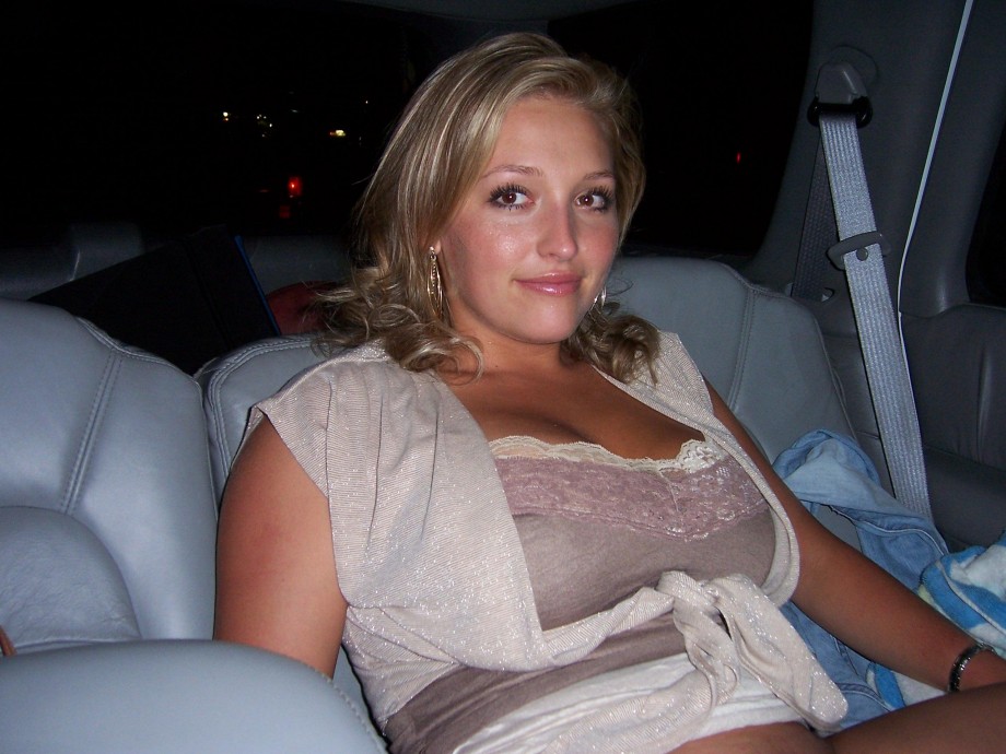 Amateur couple and their sex in the car
