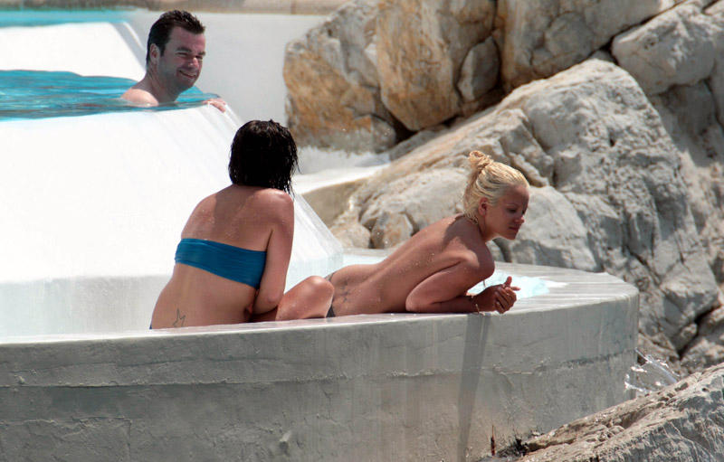 Lily allen nude at topless at beach 