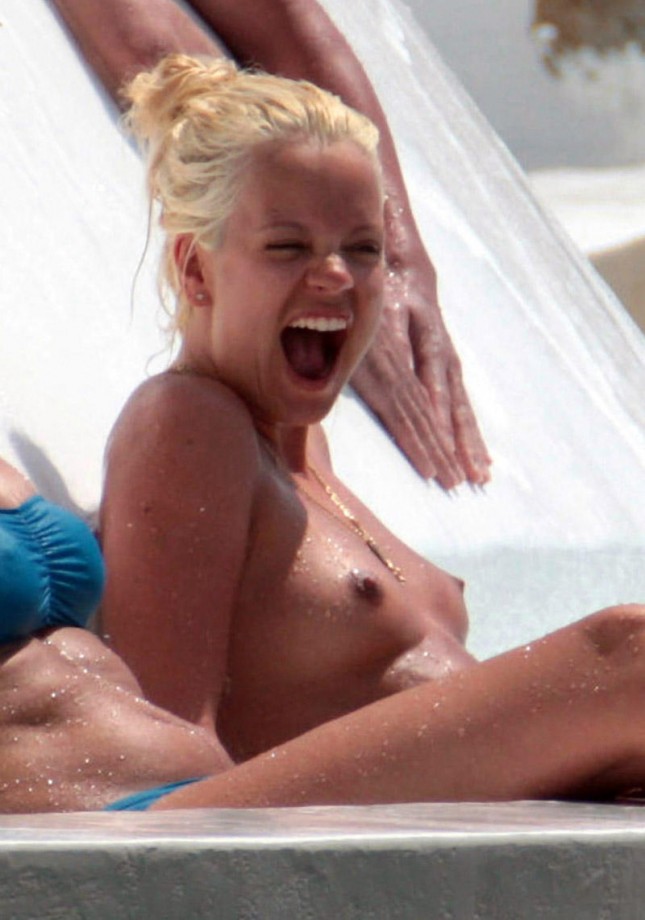 Lily allen nude at topless at beach 