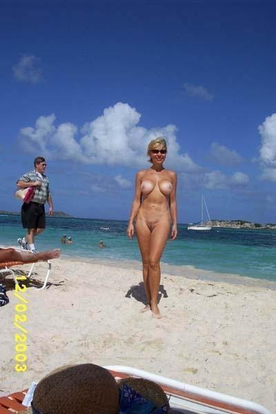 Nudist woman with big breast 3