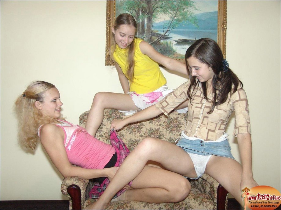 Secret photos - 3 young girls - fun at home -  set 02