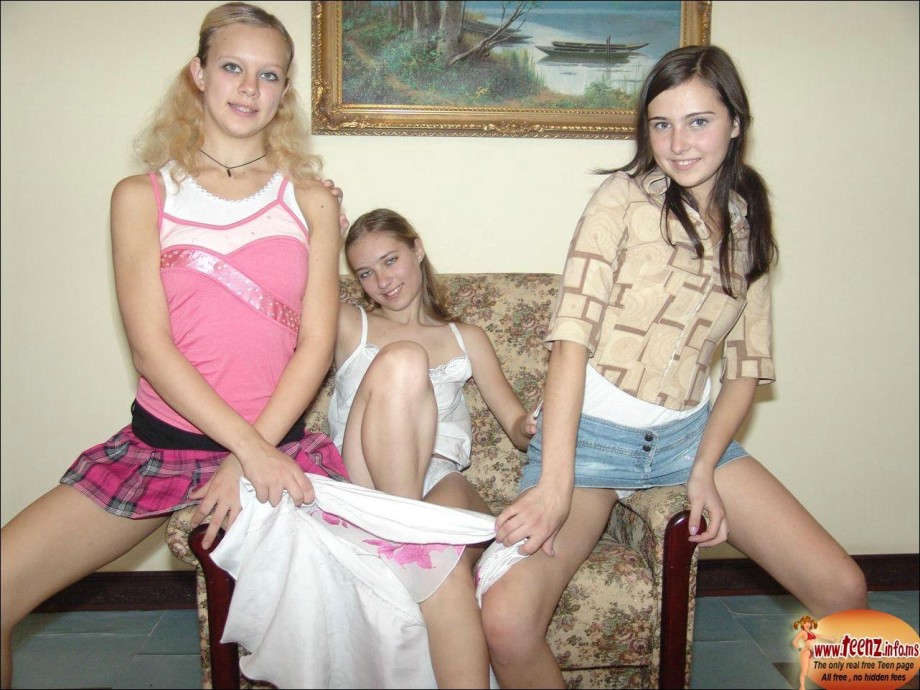 Secret photos - 3 young girls - fun at home -  set 02