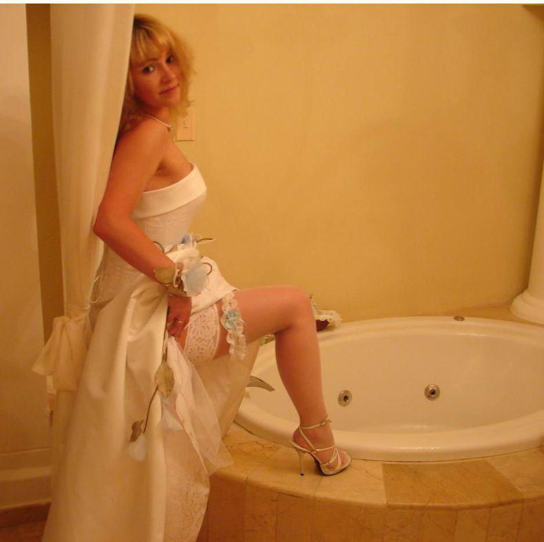 Wedding pics - amateur erotic - brides