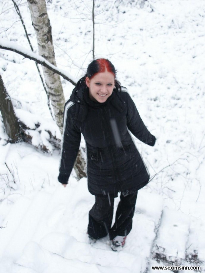 Nice ex girl chantal in snow 