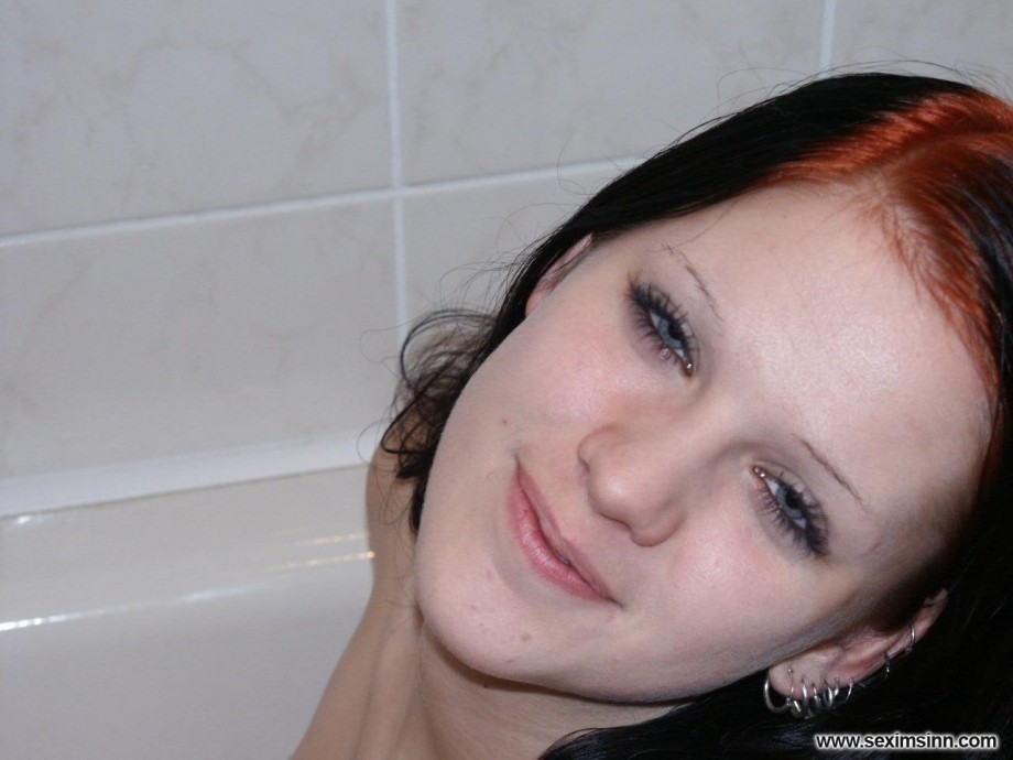 Nice ex girl chantal in bath