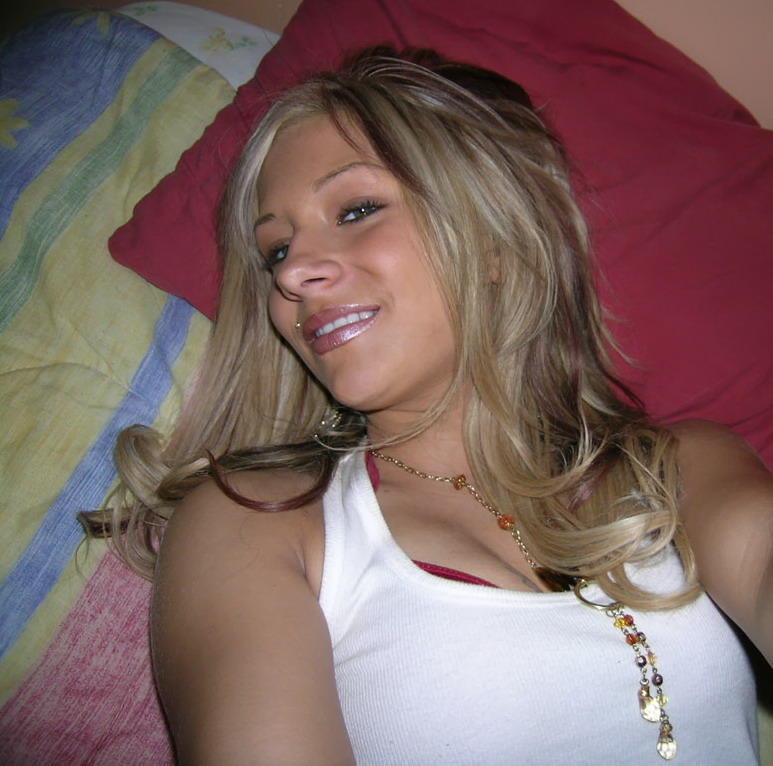 Teenie selfphotos 