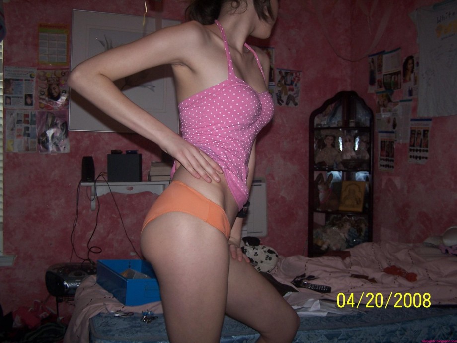 Very nice girlfriend with hot body