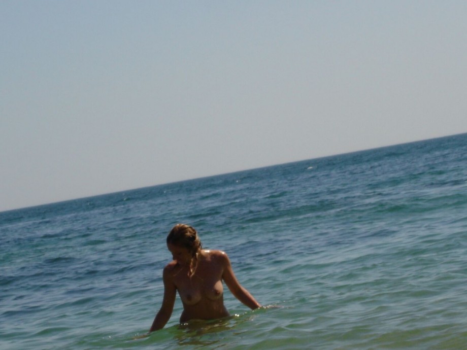 Sexy blond nude at the beach