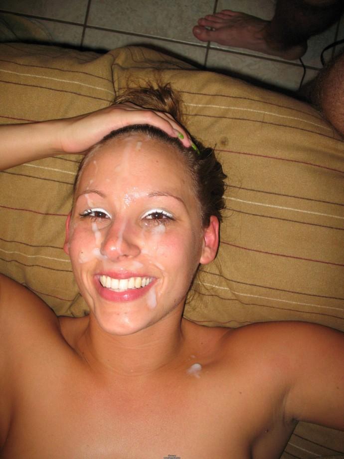 Cute girl cumshoted