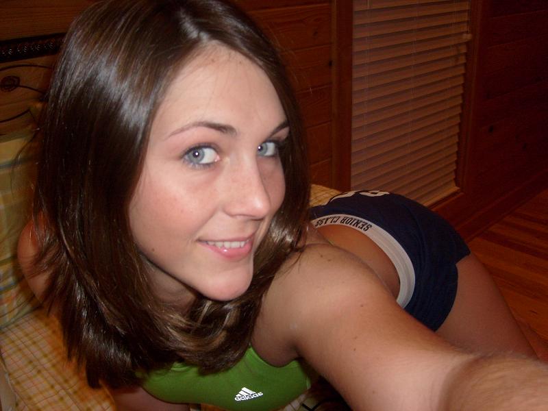 Cute brunette loves to take some naughty selfshots