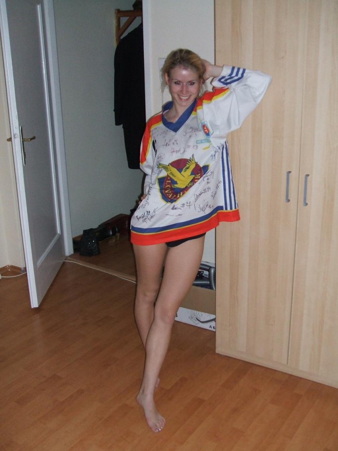 Slovak blond amateur and her private pics