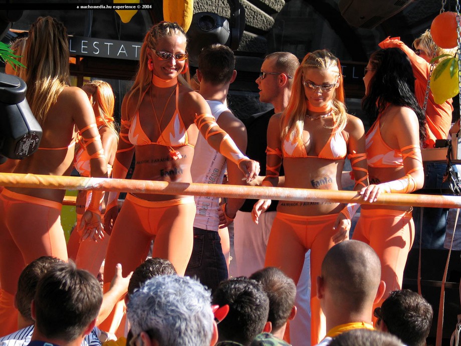 Budapest parade - public party flashing