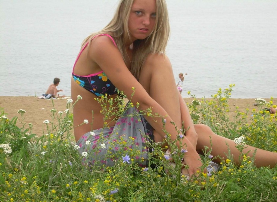 Cute blond amateur girl