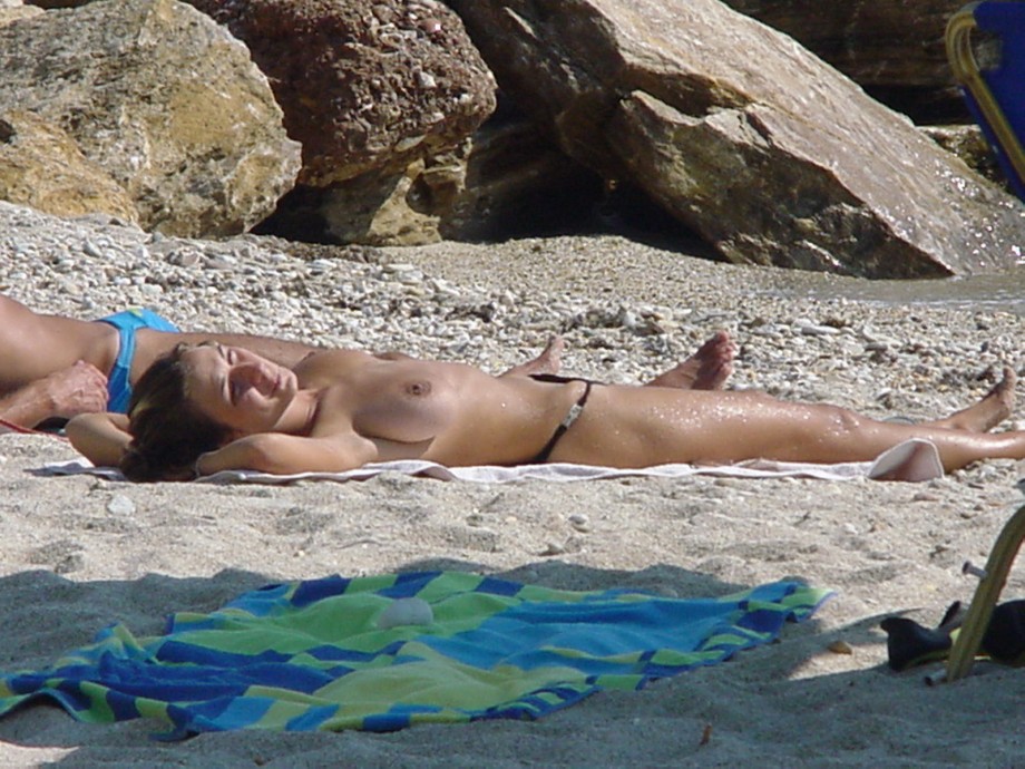 Greece nudist beaches