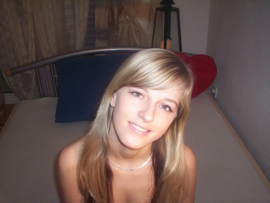 Amateur skinny blonde teen