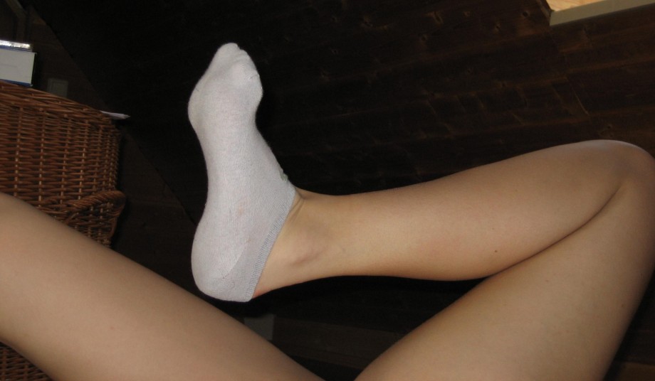 Teen girlfriend showing ankle socks and pussy, too