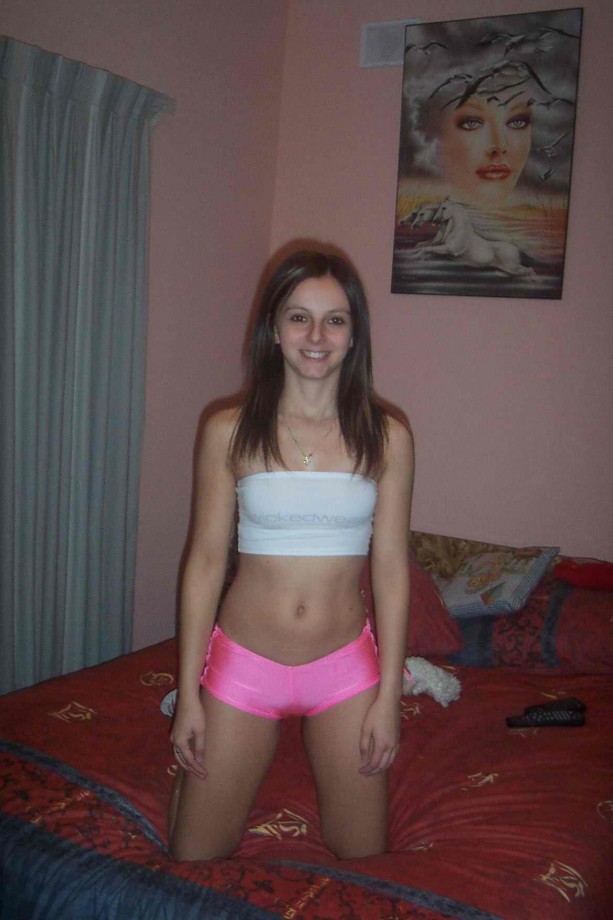 Amateur skinny girlfriend 