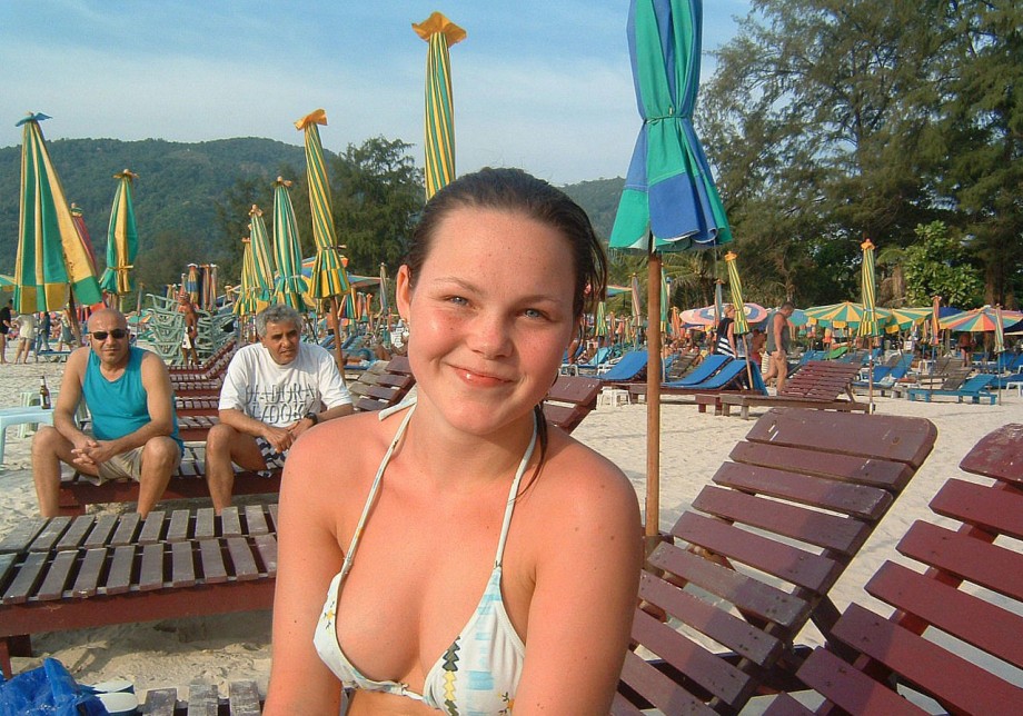 Amateur girlfriend anna on holiday