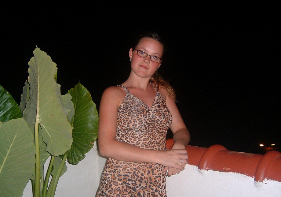 Amateur girlfriend anna on holiday