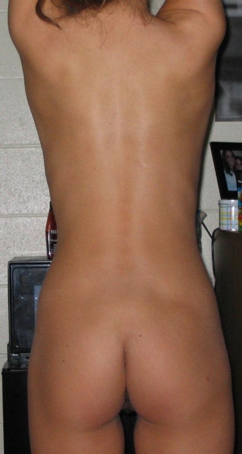 Naked godlike girlfriend - i want one like this :)