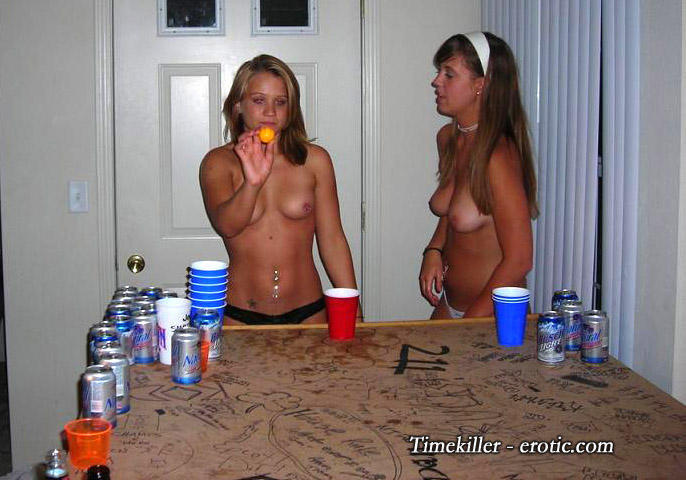 Young and drunk teenagers girls at party m50