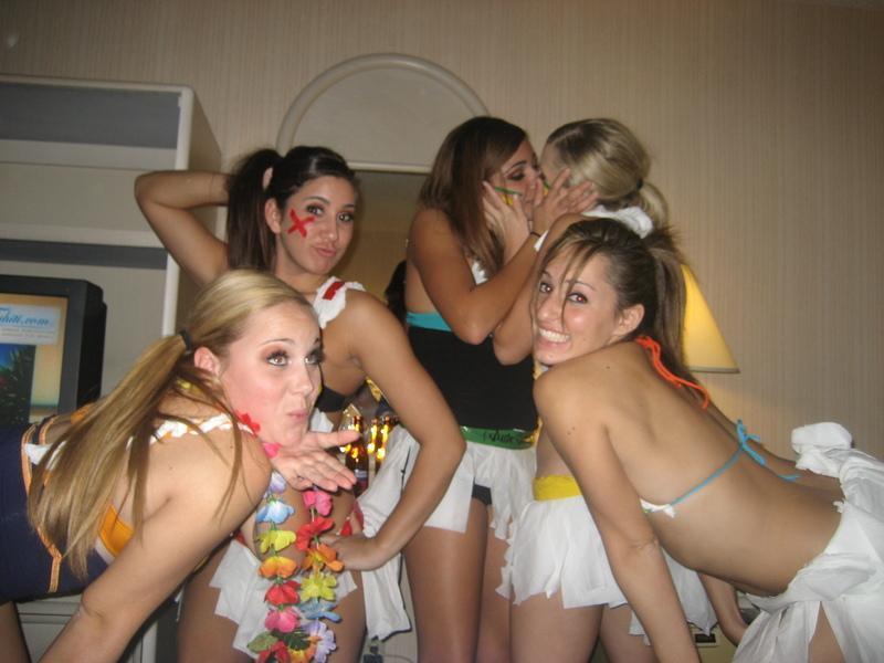 5 amateur girls selfshot naked - nude slumber part