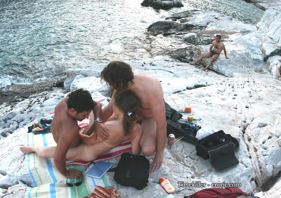 Hardcore amateurs photos from nude beach no.02 