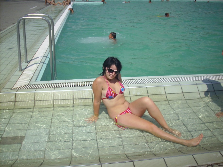 One day at open air pool with nude girlfriend