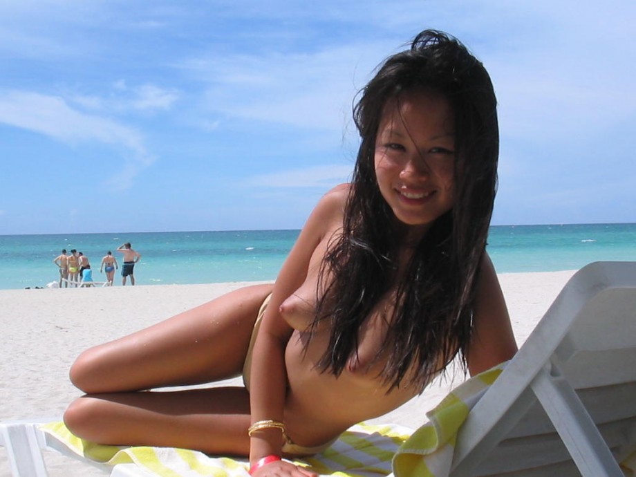 Asian girl on holiday - topless pics