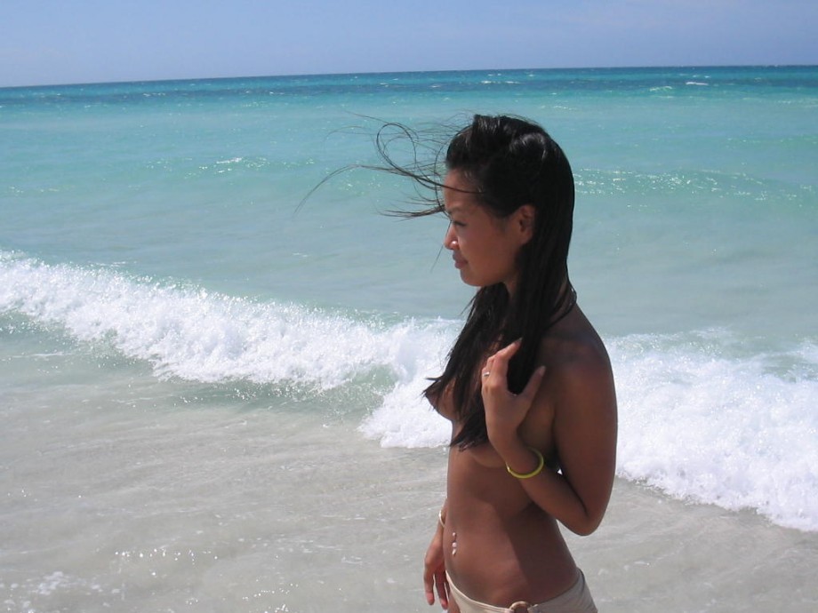 Asian girl on holiday - topless pics