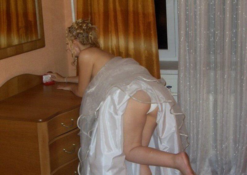 Russian brides pose 