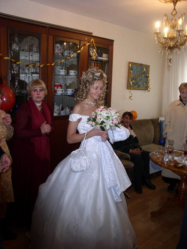 Russian brides pose 