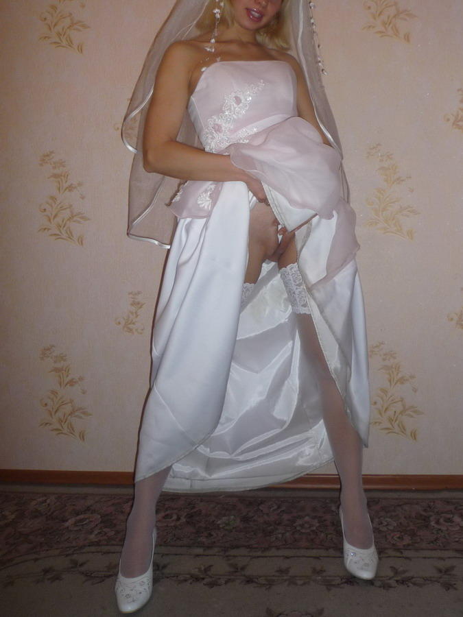 Russian brides pose 