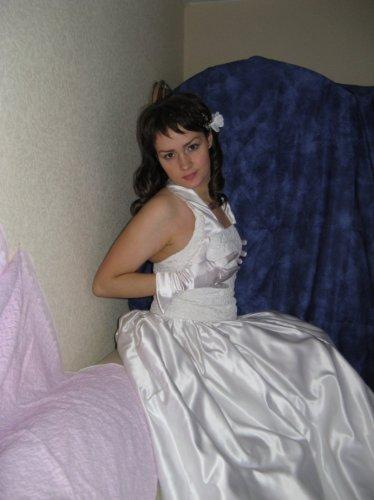 Russian brides pose 