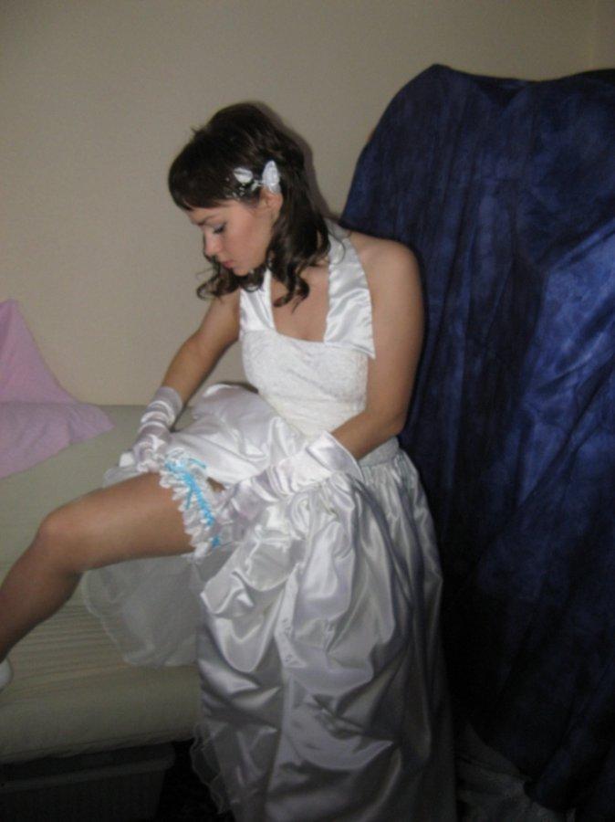 Russian brides pose 