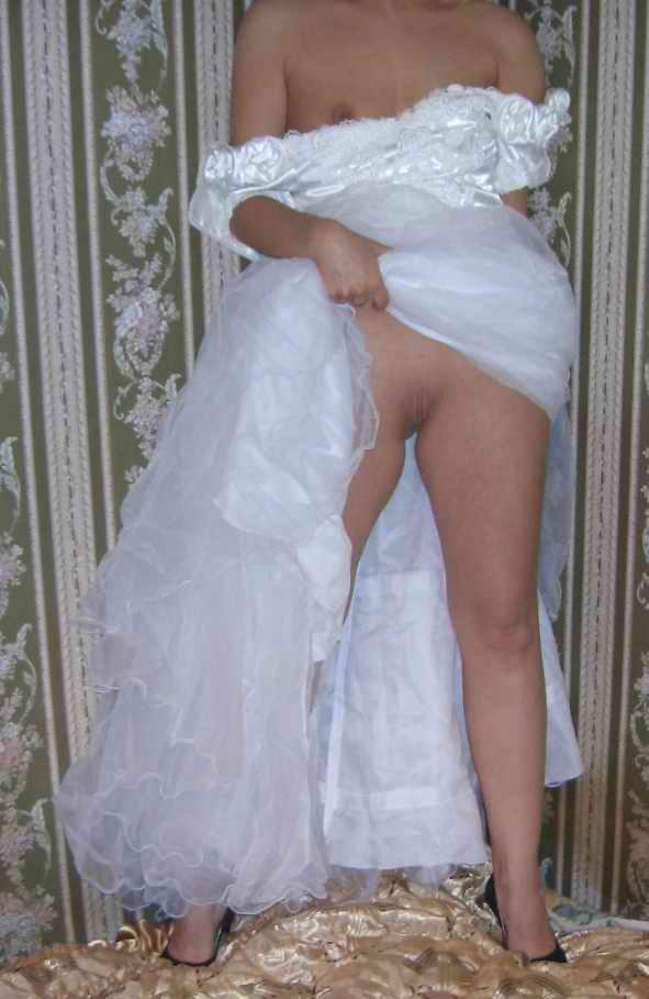 Russian brides pose 