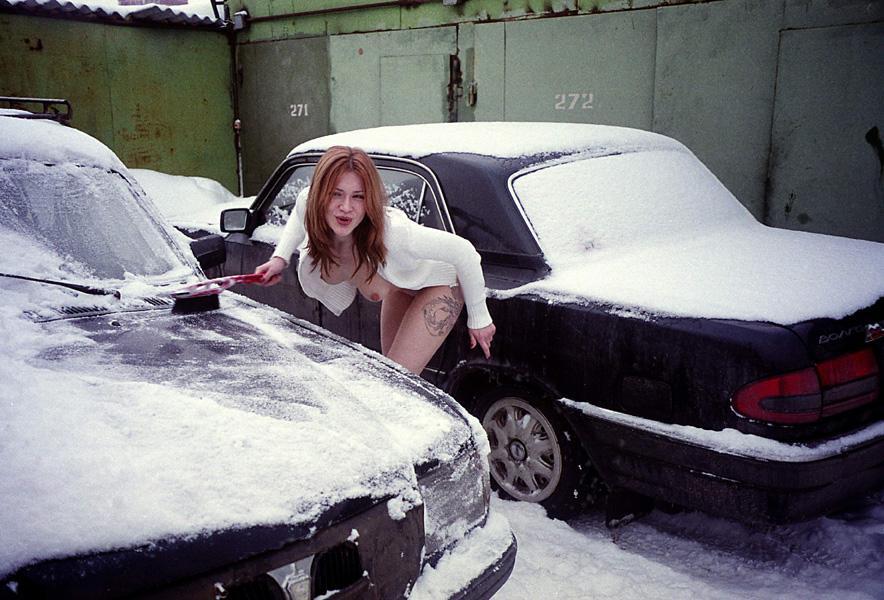 Russian amateur girl serie 282 - on snow