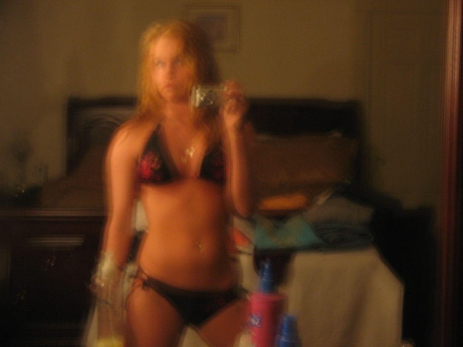 Selfshot - girlfriend flashing 